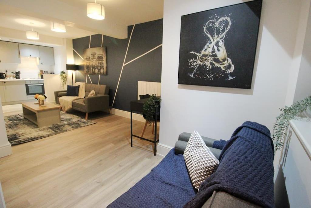 Spacious 1 Bed Apartment 1 Minute Walk From Square Nottingham Exterior photo
